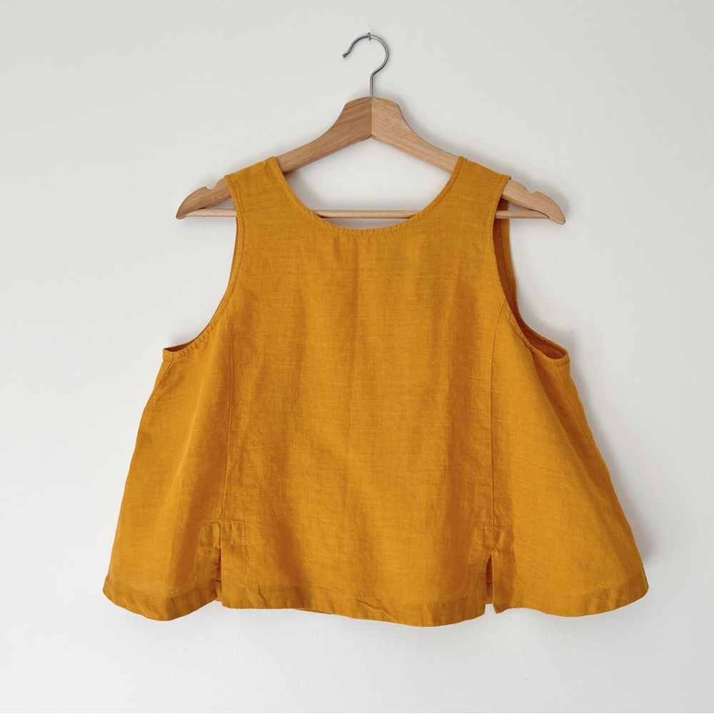 Yuvita sleeveless tumeric button back linen tank top
